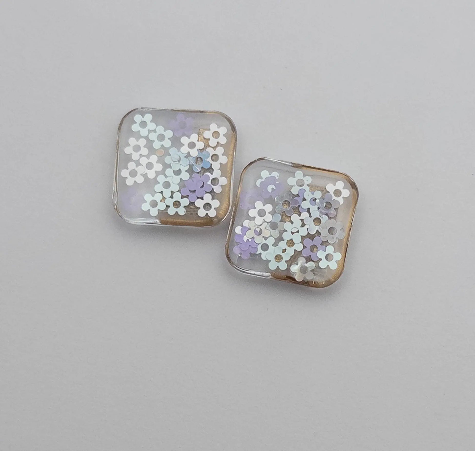 X-Ray markers - Purple, Mint and White Daisies with gold letters.