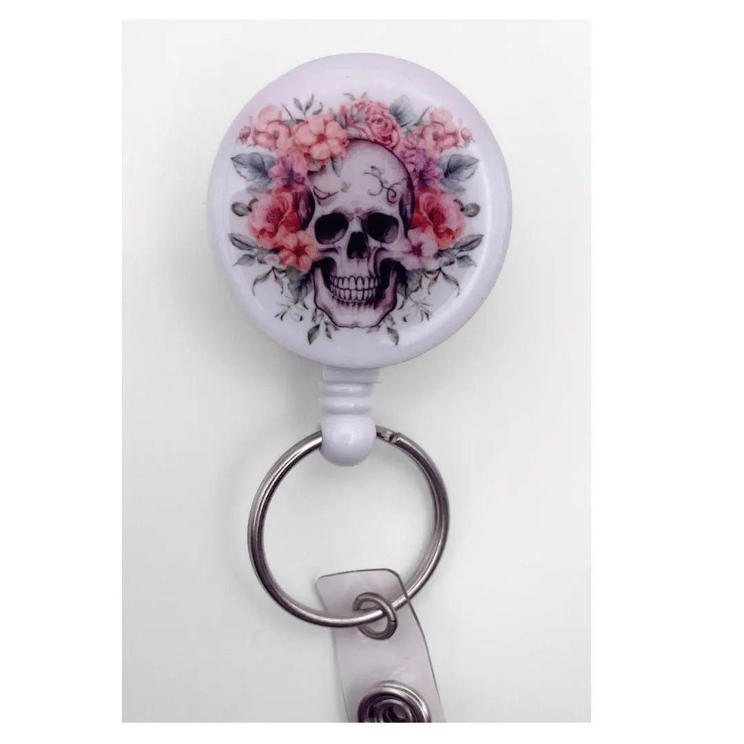 Lightweight badge reel