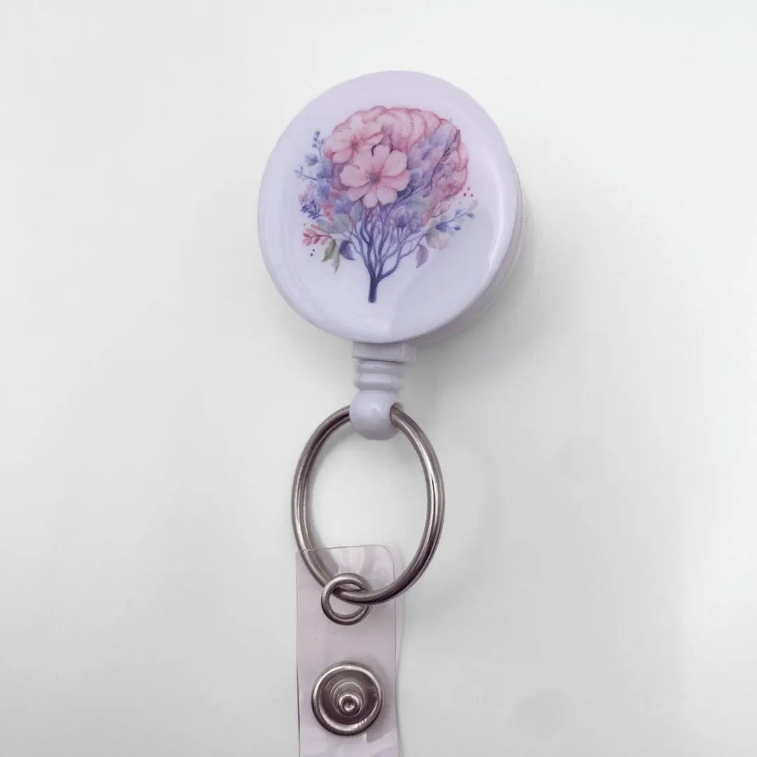 Lightweight badge reel