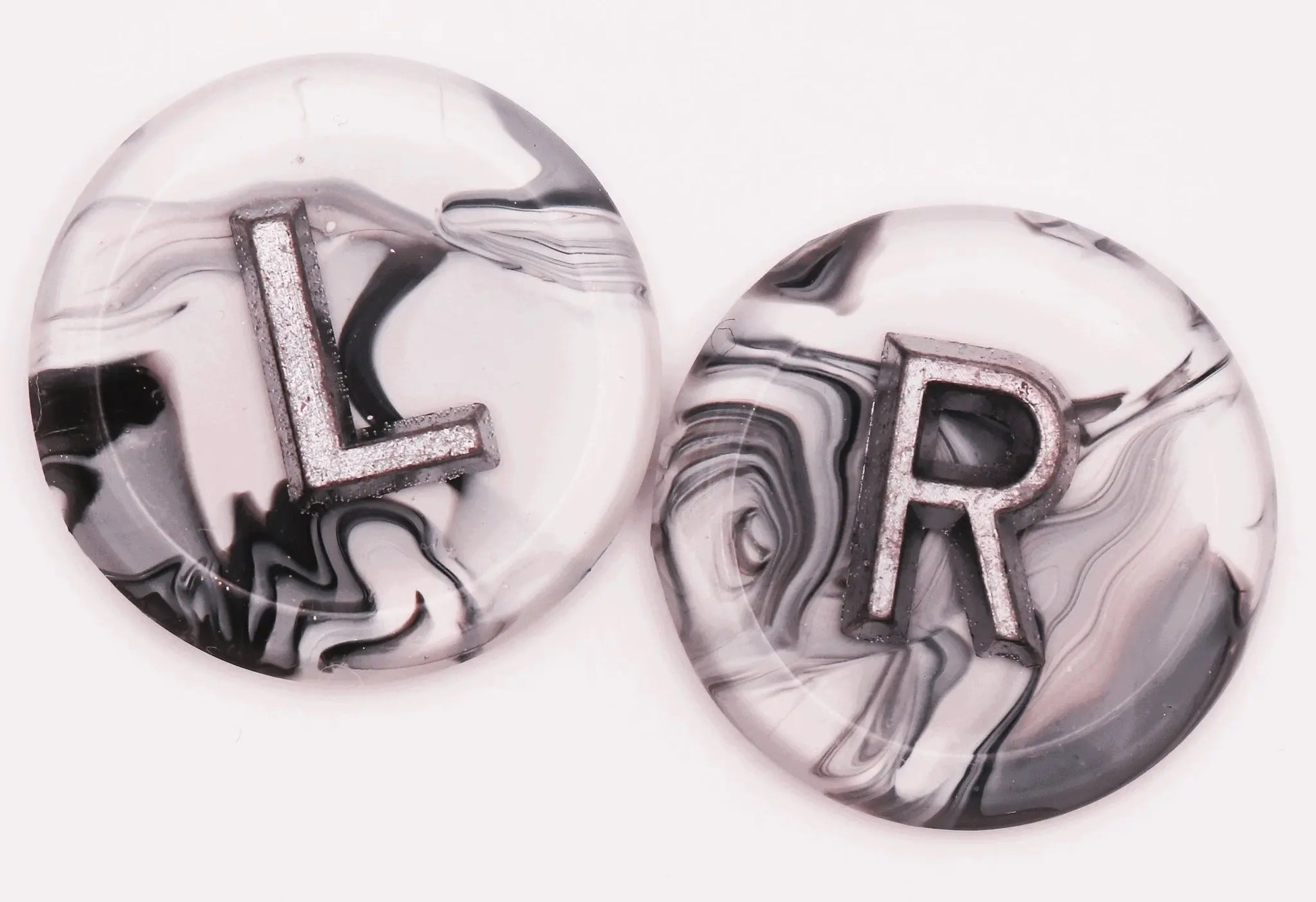 X-Ray Markers black and white resin art 2.5cm Remarkable Markers